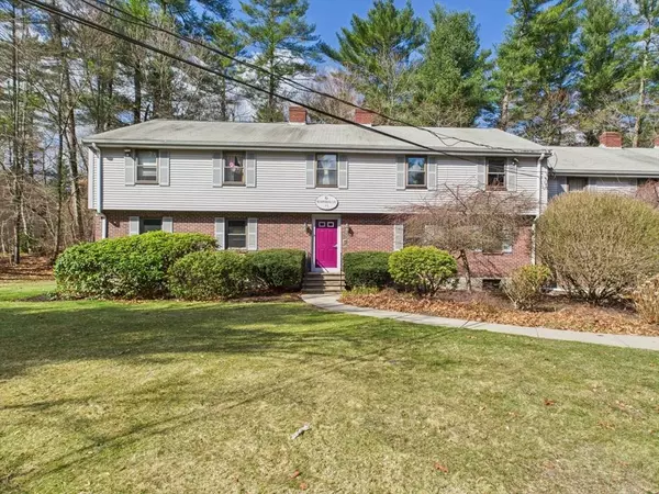 6 Meadowbrook Ln #2, Easton, MA 02375