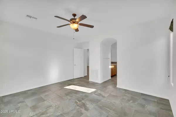 594 E VESPER Trail, Queen Creek, AZ 85140