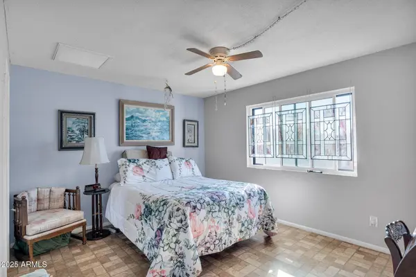 316 N GAYLORD Circle, Mesa, AZ 85213