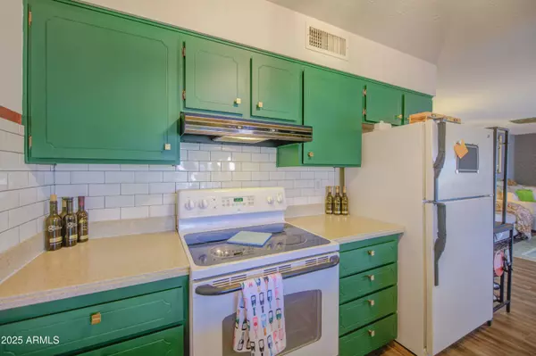 9530 W HIDDEN VALLEY Circle N, Sun City, AZ 85351