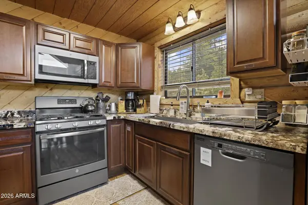 6872 W FARA Drive, Pine, AZ 85544