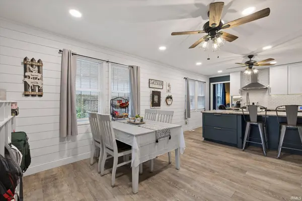 402 NE 5th Street, Washington, IN 47501