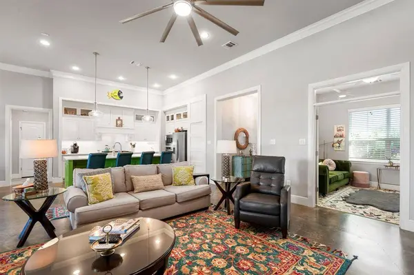 820 Peninsula Drive, Bluff Dale, TX 76433