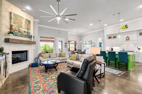 820 Peninsula Drive, Bluff Dale, TX 76433