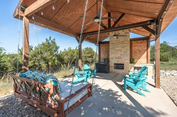 820 Peninsula Drive, Bluff Dale, TX 76433