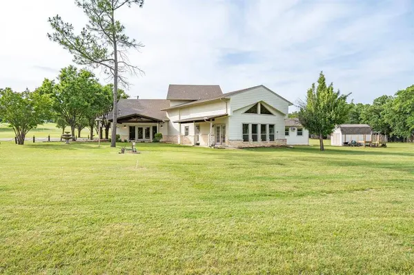 344 Clear Lake Lane, Weatherford, TX 76087