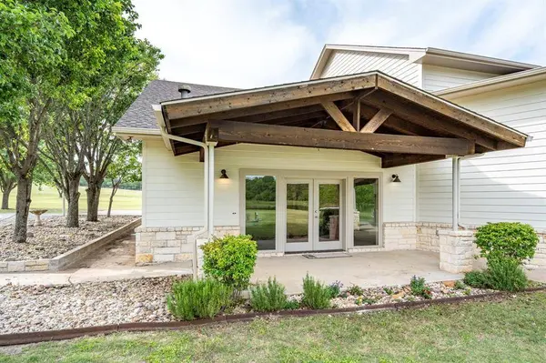 344 Clear Lake Lane, Weatherford, TX 76087