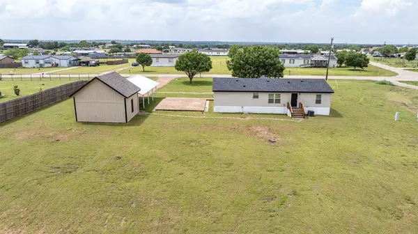 9016 Adobe Court, Alvarado, TX 76009
