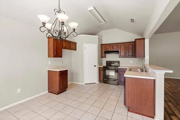 1912 Cancun Drive, Mansfield, TX 76063