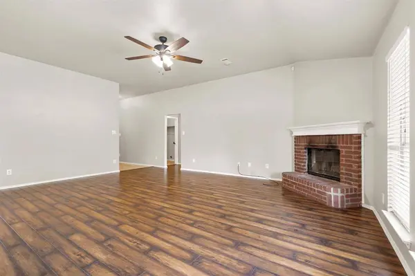 1912 Cancun Drive, Mansfield, TX 76063