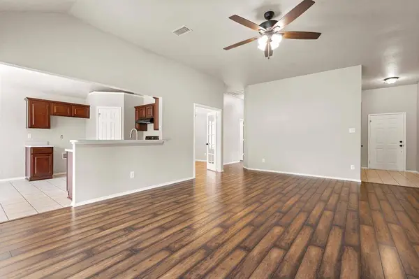 1912 Cancun Drive, Mansfield, TX 76063