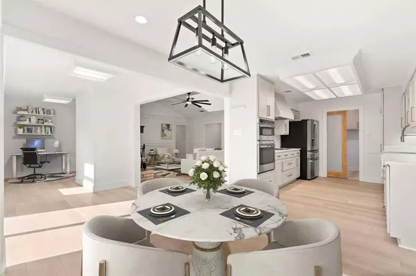 906 Purdue Drive, Arlington, TX 76012