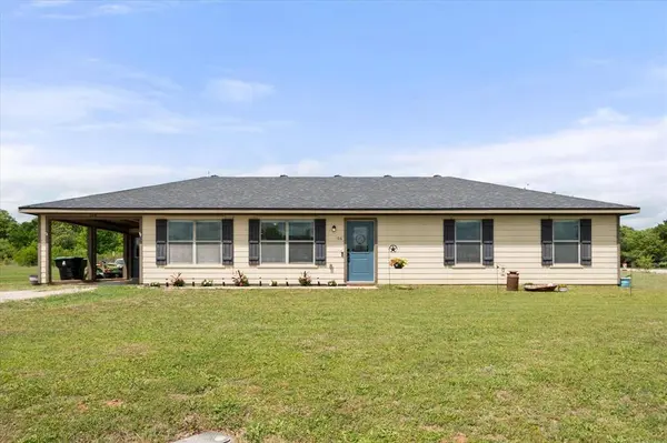 106 Toowoomba Lane, Weatherford, TX 76085
