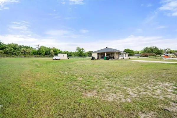 106 Toowoomba Lane, Weatherford, TX 76085
