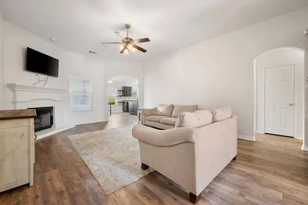 9224 Diane Drive, White Settlement, TX 76108