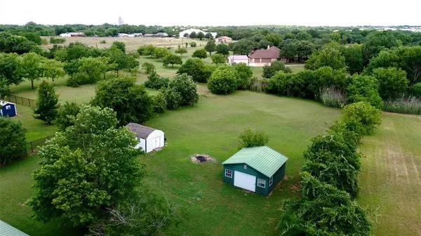 541 Apple Lane, Midlothian, TX 76065