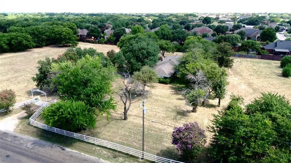 604 E Highland Road, Ovilla, TX 75154