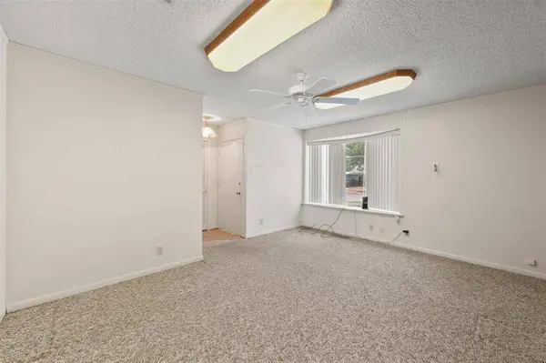 1924 Canterbury Street, Irving, TX 75062