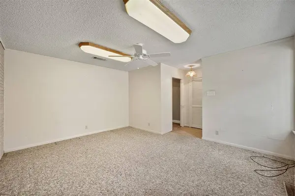 1924 Canterbury Street, Irving, TX 75062