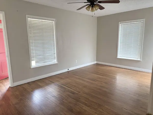 30th Street, Lubbock, TX 79410