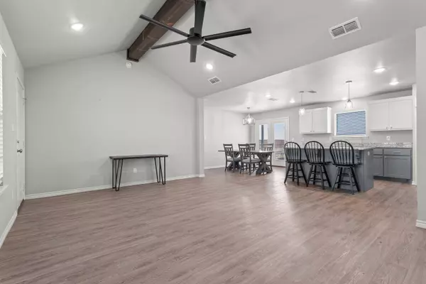 County Rd 6400 #B, Shallowater, TX 79363