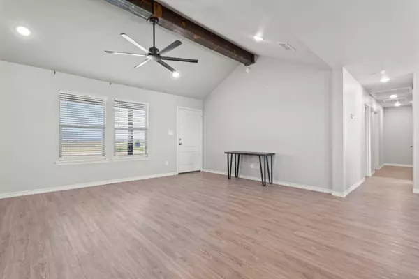 County Rd 6400 #B, Shallowater, TX 79363