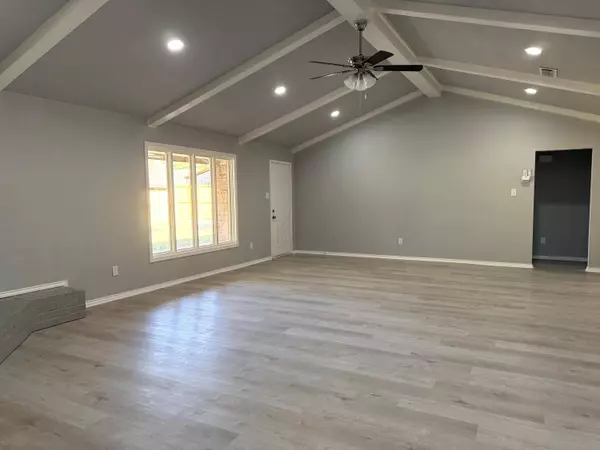 Louisville Avenue, Lubbock, TX 79423