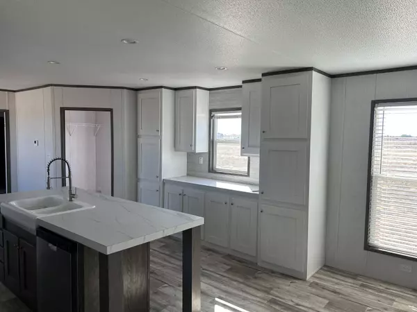 6932 Pr Kimber, Shallowater, TX 79363