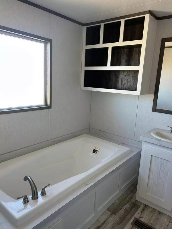 6932 Pr Kimber, Shallowater, TX 79363