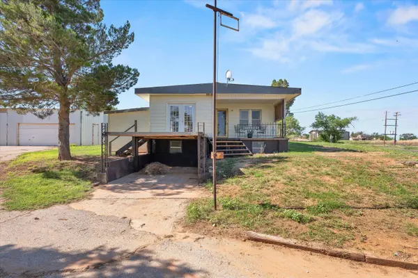 202 S 14th Street, Brownfield, TX 79316
