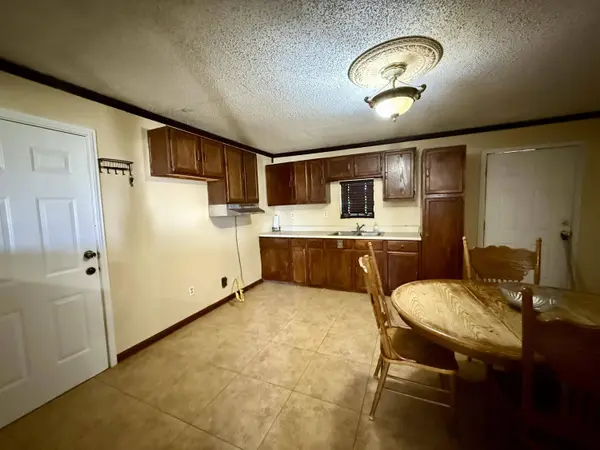 2609 E County Road 7110, Lubbock, TX 79404