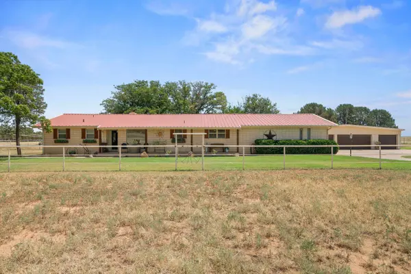 1024 U.S. 82, Brownfield, TX 79316
