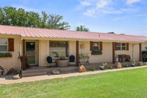 1024 U.S. 82, Brownfield, TX 79316