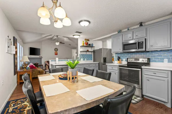 1120 78th Street, Lubbock, TX 79423