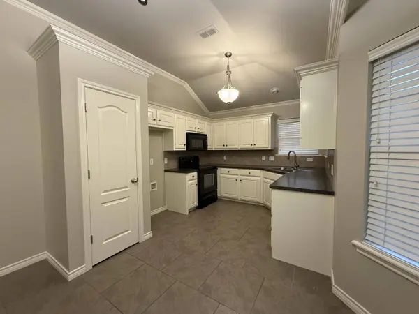 5910 102nd Street, Lubbock, TX 79424