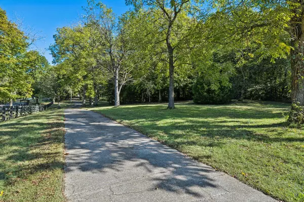 4216 Crowder Rd, Franklin, TN 37064