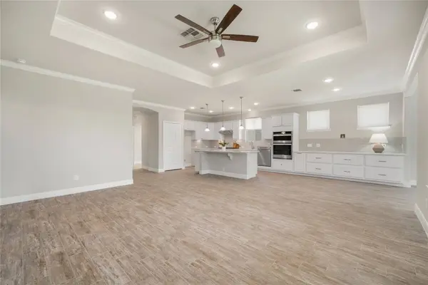 514 Emory Peak DR, Richmond, TX 77469