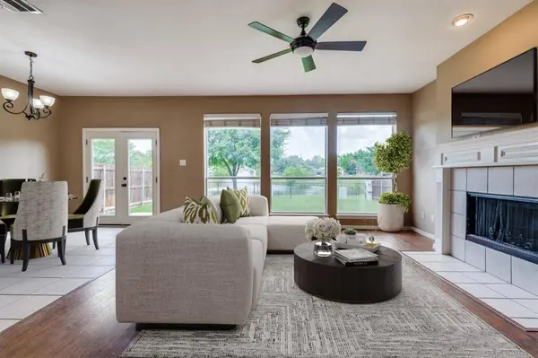 5476 Pecan Creek Circle, Fort Worth, TX 76244