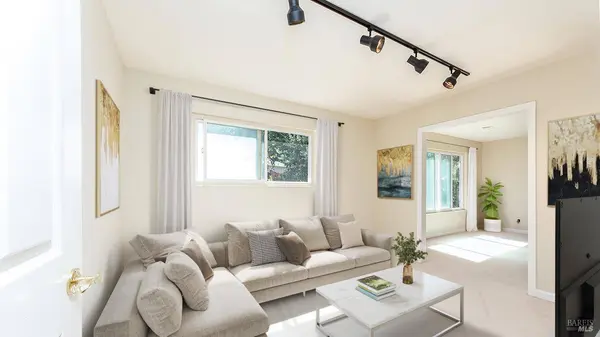 1 Plata CT, Novato, CA 94947
