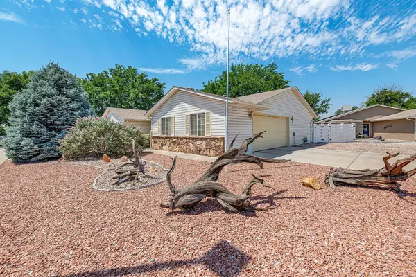 565 Serenade Court