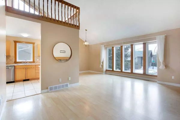 1260 Ranchview RD NW, Calgary, AB T3G 1Y2