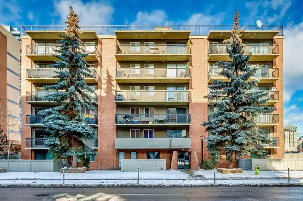 1320 12 AVE SW #302, Calgary, AB T2H 2J6