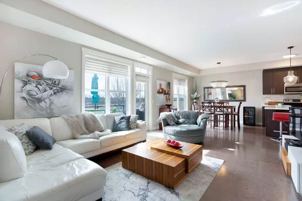 512 Mckenzie Towne DR SE, Calgary, AB T2Z 1C7