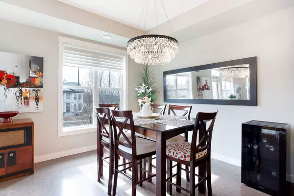 512 Mckenzie Towne DR SE, Calgary, AB T2Z 1C7