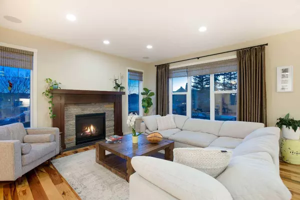 5 Cranbrook PL SE, Calgary, AB T3M 1S4