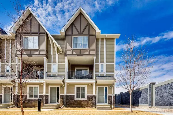 415 Nolanlake Villas NW, Calgary, AB T3E 0Z7