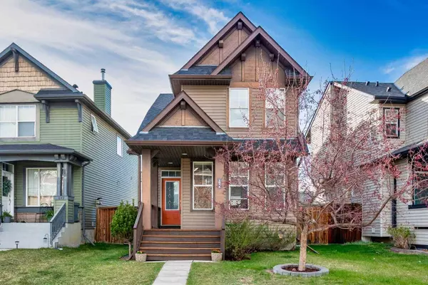1045 New Brighton GDNS SE, Calgary, AB T2Z 4X2