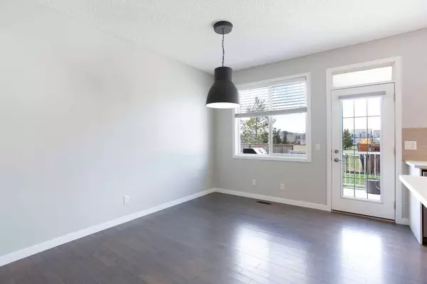 233 Auburn Crest WAY SE, Calgary, AB T3M 1T6