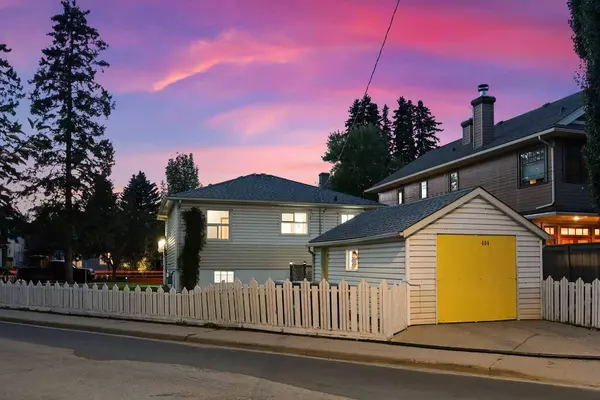 404 11A ST NW, Calgary, AB T2N 1Y1