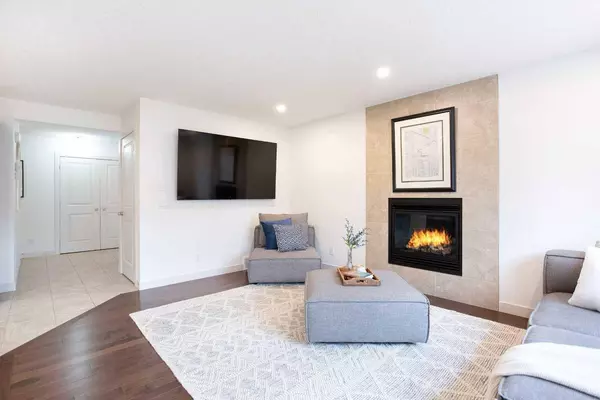 142 Brightonwoods GDNS SE, Calgary, AB T2Z 0T3